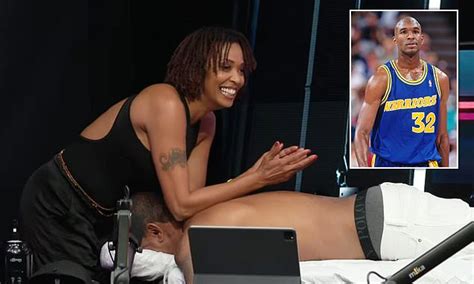 Former Nba Player Joe Smith S Wife Gives Rapper Cam Ron A Massage