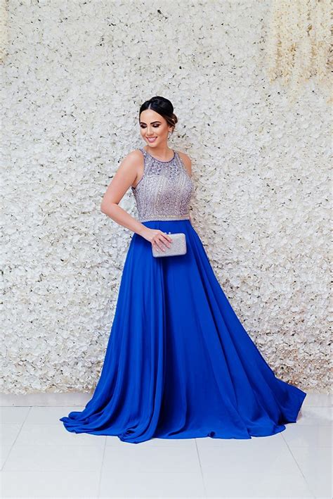 VESTIDO AZUL ROYAL BUSTO BORDADO SEM DECOTE Closet Das 2