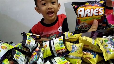 Unboxing Ciki Snack Berhadiah L Aries Galaxy Ball Dan Top 1 Youtube