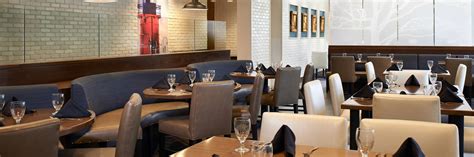 Detroit Airport Restaurants Detroit Metro Airport Hotels