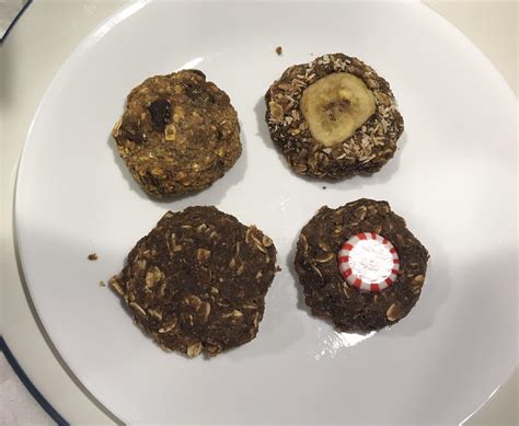 Homemade horse treats! Homemade horse treats! From the top left: sweet potato raisin chia ...