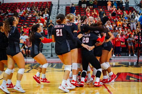 Unlv Volleyball Makes Ncaa Tournament Will Face Washington State