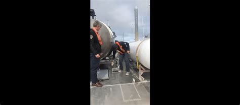 American Airlines’ New Boarding System Calls Out ‘Gate Lice’