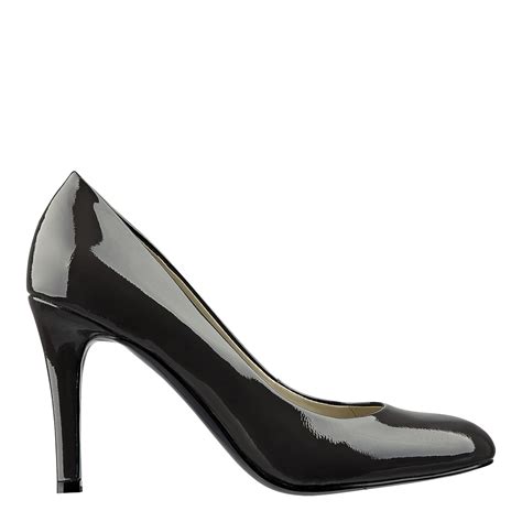 Lyst Nine West Caress Round Toe Pump In Black