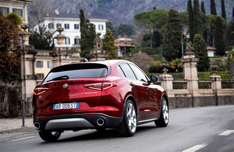 Viaje Al Glamur Con El Alfa Romeo Stelvio 6C Villa DEste