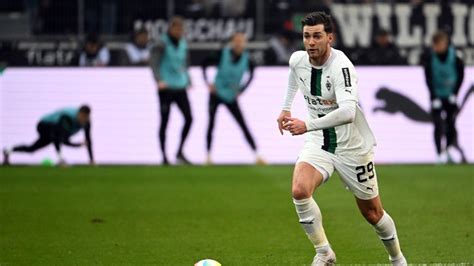 Gladbach Kann In Frankfurt Auf Joe Scally Setzen Welt