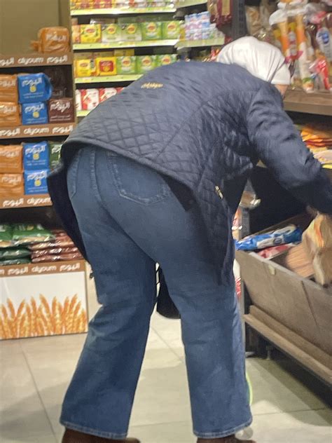 Hot Arab Girl With Saggy Bubble Butt Spandex Leggings Yoga Pants Forum