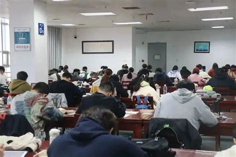 为梦想奋进！高校护航学子学习备考不停步 科学战疫 校园担当澎湃号·政务澎湃新闻 The Paper