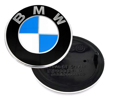 ZNACZEK EMBLEMAT NA KLAPĘ TYŁ BMW TYLNY 74mm BMW E46 E90 F22 F23 F87