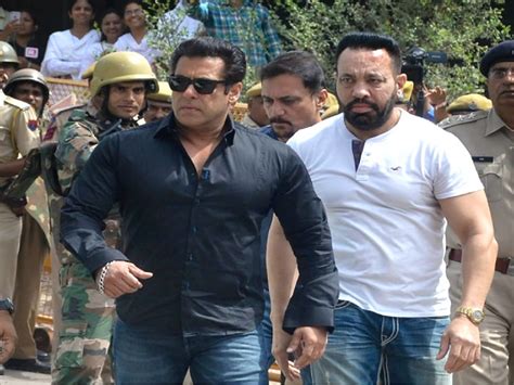 Salman Himself Used To Clean The Bathroom In Jail जेल में खुद बाथरूम साफ करते थे सलमान बोले