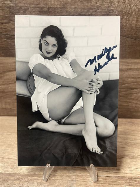 Marilyn Hanold Playboy Playmate Hand Signed 4x6 Photo TC46-3573