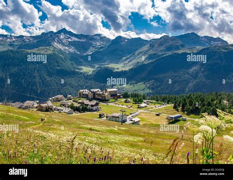 Panorama Alpe Motta Valle Spluga Stock Photo Alamy