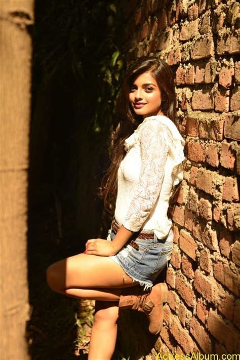 Ashna Zaveri Latest Photos Actress Album