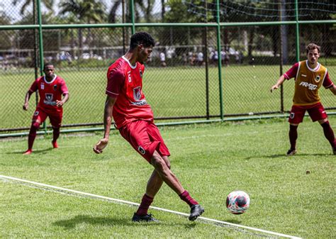 Alix Vinicius analisa semana de preparação do Volta Redonda e duelo