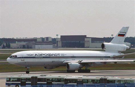 Mcdonnell Douglas Dc Aeroflot Widebody Aircraft Parade