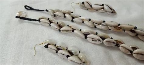 Custom Made Natural Cowry Sea Shell Necklaces Made From Real Cowry