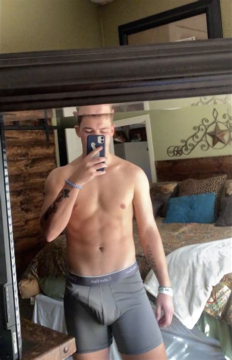 Who Loves Baseball Jocks With Big Dicks Nudes Bulges NUDE PICS ORG