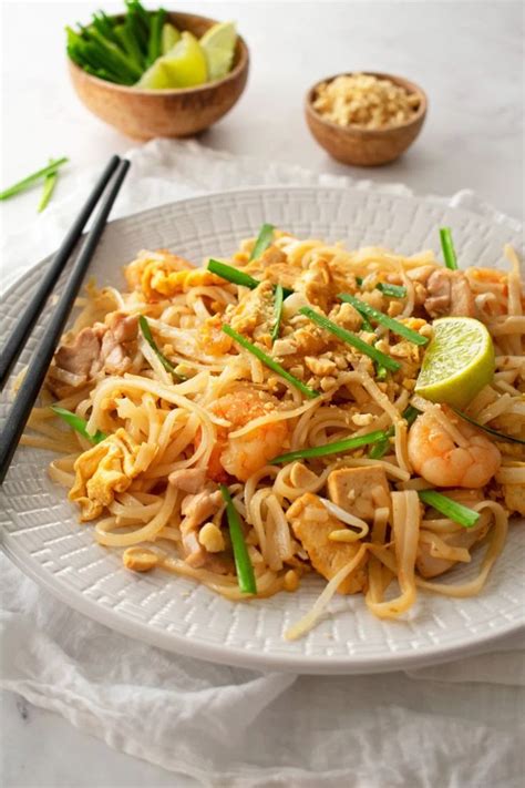 Chicken And Prawn Pad Thai Recipe