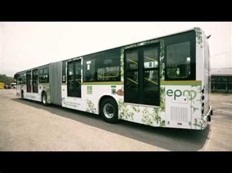 Primer bus articulado eléctrico a prueba en la línea 1 del metro de