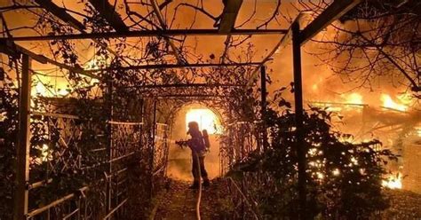 Rettungskräfte finden toten Mann nach Gartenhaus Feuer in Rinteln