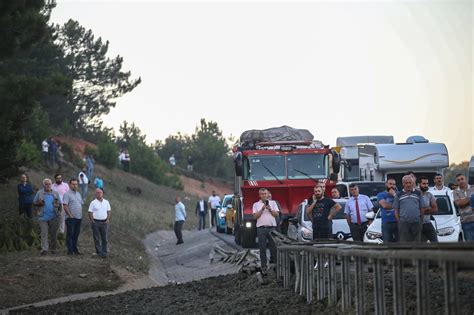 İstanbul Havalimanı yolunda trafik kazası Son Dakika Flaş Haberler