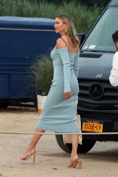 Ravishing MILF R Karliekloss