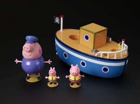 Grandpa Pig S Bathtime Boat V A Explore The Collections