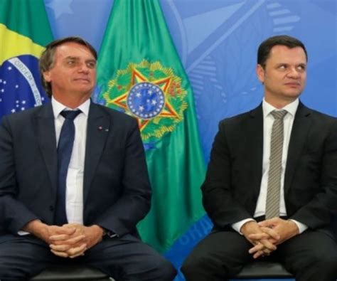 Notícias Em minuta Bolsonaro diz que resultado da eleição representa