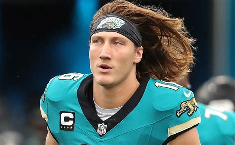 Jaguars QB Trevor Lawrence builds his perfect NFL quarterback, snubs ...
