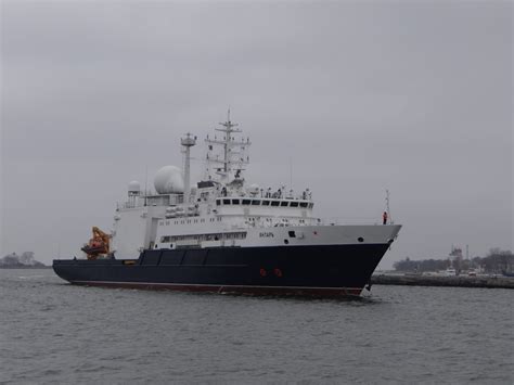 Vessel of Interest | наблюдаемое судно: The Russian Navy RV Yantar ...