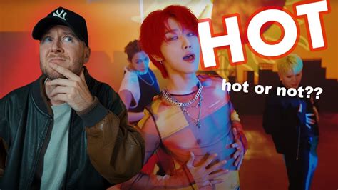 Singer Reacts To Seventeen Hot Official Mv Youtube