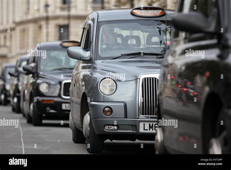 Whitehall Londres Reino Unido 8 Nov 2016 Miles De Los Taxistas De