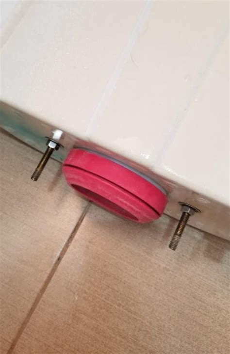 How to Replace a Leaking Toilet Tank to Bowl Gasket - Toilet Haven