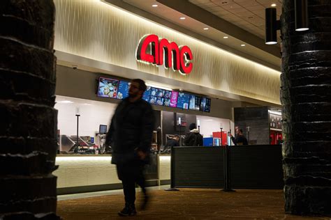 AMC Theaters Cuts CEO Adam Aron's Target Pay by 25% After a Dismal 2023 ...