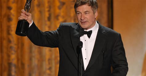 Alec Baldwin Apologizes To Gay Rights Group For Tweets CBS News
