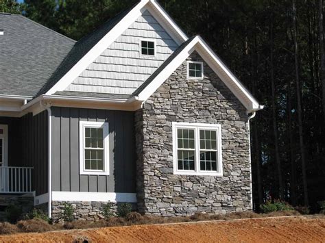 31 Board And Batten Vinyl Siding Ideas