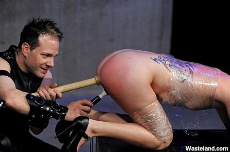 Wasteland Wasteland Model Nightclub Spanking Leanne Xxx Porn Pics
