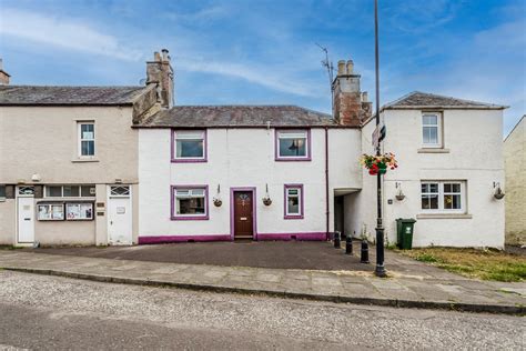 2 Bedroom Mid Terraced House 42 Main Street Abernethy Ph2 9jh