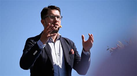 Partiledartal I Almedalen Teckenspråkstolkat Svt Nyheter