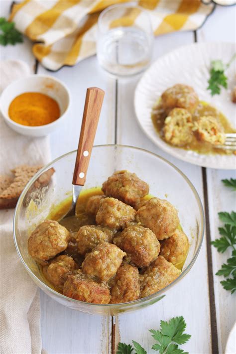 Deliciosas albóndigas de pollo en salsa de curry Hoy Comemos Sano