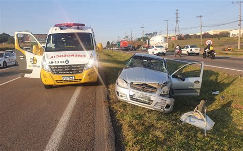 Carro Capota Ap S Bater Na Traseira De Outro Ve Culo Na Sp Em