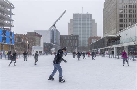 Skating Esplanade Tranquille By Eva Blue Montr Al Flickr