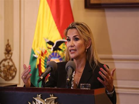 Expresidenta de Bolivia Jeannine Áñez fue detenida acusada de golpista