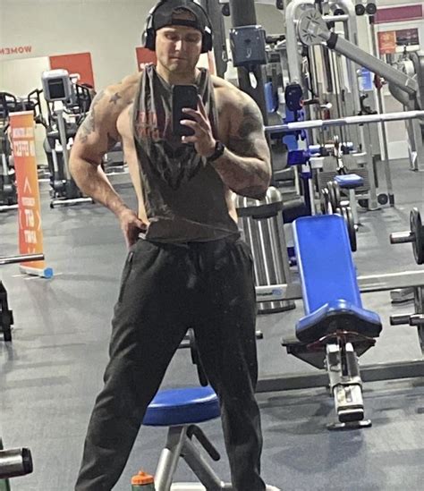 26 [M] BWC Bull in SC area. So glad I moved down to where the best ...
