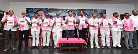 Trs Releases Chargesheet Against Bjp Ahead Of Munugode Bypoll