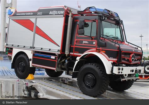 Einsatzfahrzeug Mercedes Benz Unimog U Lentner Tlf A D