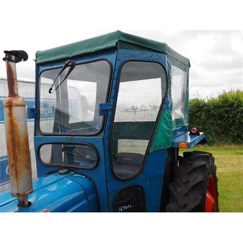 Fordson Dexta Tractor With Lambourn Cab Good Tyres All Round