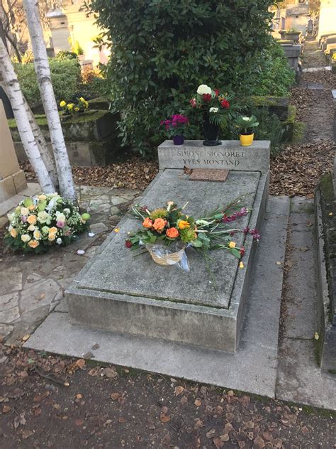 Tombe de Yves Montand et Simone Signoret Cimetière Père Flickr