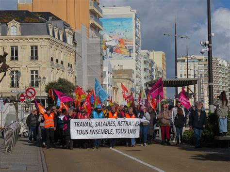 Les Sables Dolonne Manifestation Et Pique Nique Pour Le 1er Mai