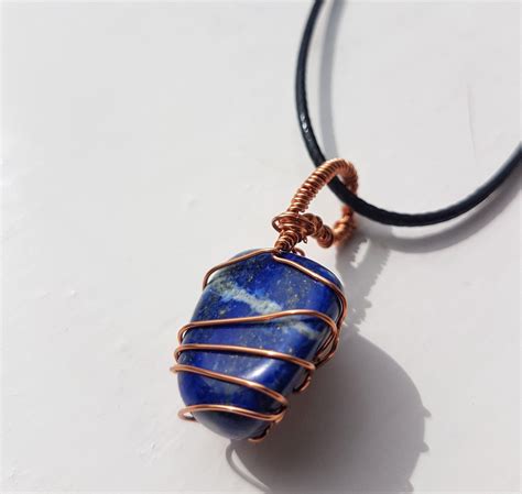 🌸£10🌸 Lapis Lazuli Necklace A Beautiful Deep Blue Crystal With A